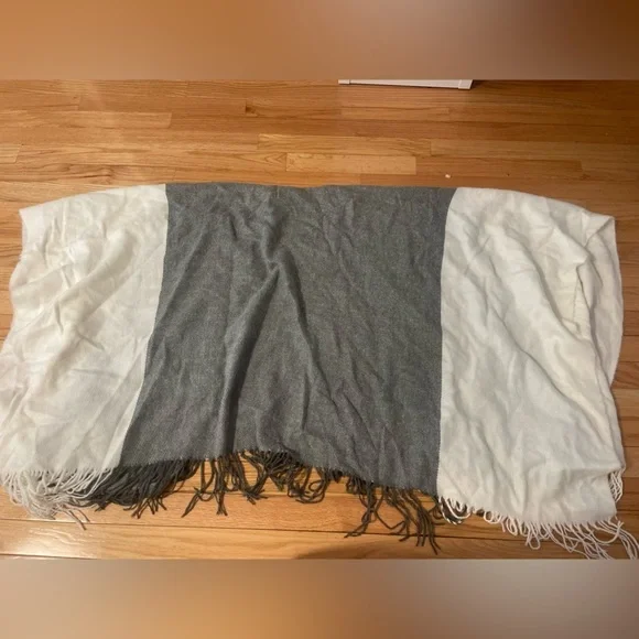White and Grey Fringe Shawl